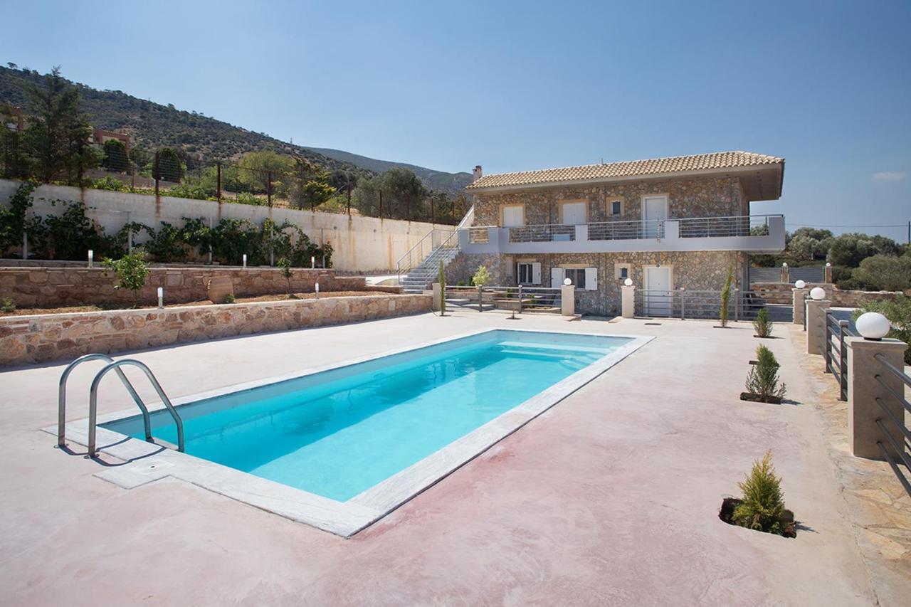 Σπίτι Με Θέα Villa Kalivia Thorikou Eksteriør billede
